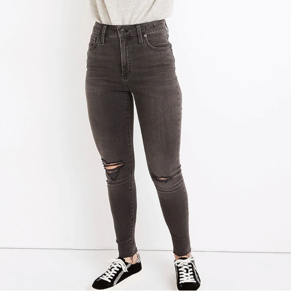 Madewell Curvy High-Rise Skinny Jeans in Black Sea
